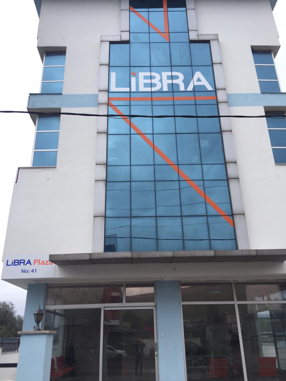 Libra Plaza girişi, No: 41